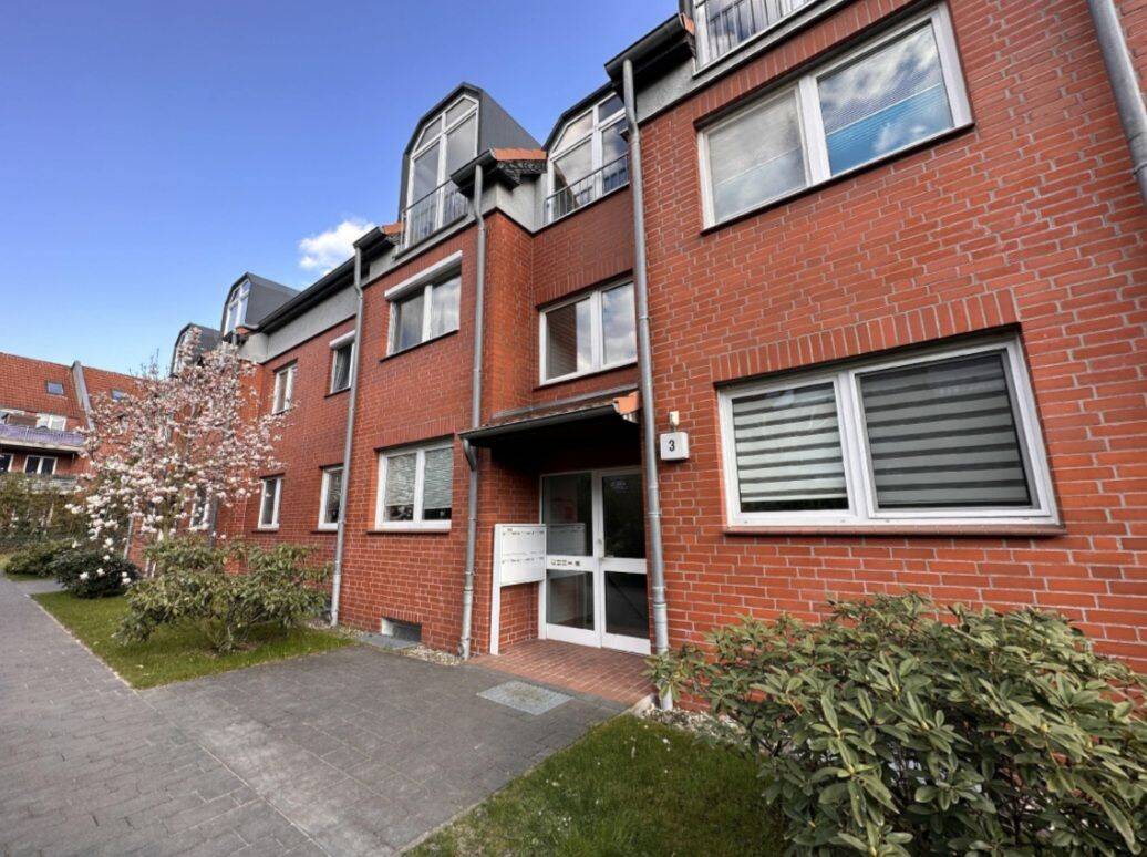 Burgdorf: 3-Zimmer-Wohnung mit Balkon und Stellplatz