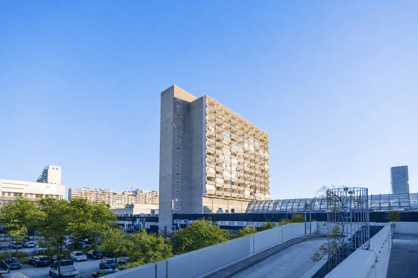 HEGERICH: Leerstehende 1-Zimmer-Wohnung mit Ost-Balkon direkt am Olympia-Einkaufszentrum – München – Vorschaubild 8