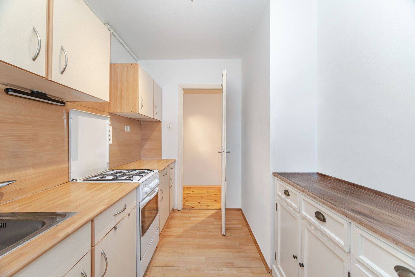 Urbanes Wohnen über den Dächern: Vermietetes Apartment in Bestlage – München – Vorschaubild 7