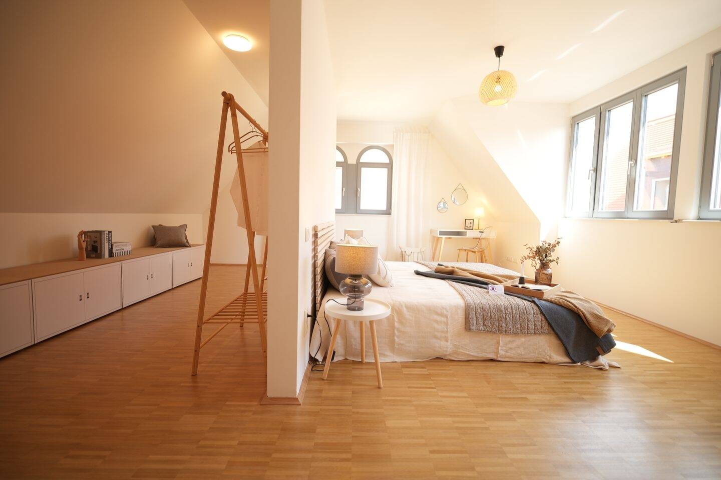 Lichtdurchflutete Maisonettwohung im Einfamilienhausstil – Radebeul – Vorschaubild 8