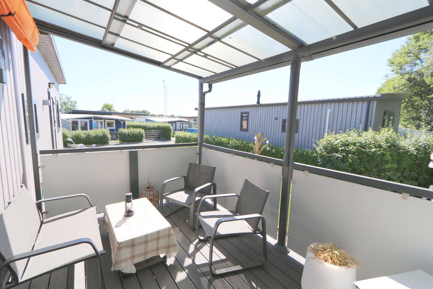 Modernes ca. 45m² Chalet Bj. 2023 am Lensterstrand | Erstwohnsitz | Solaranlage | 224m² | Stellplatz – Grömitz – Vorschaubild 4