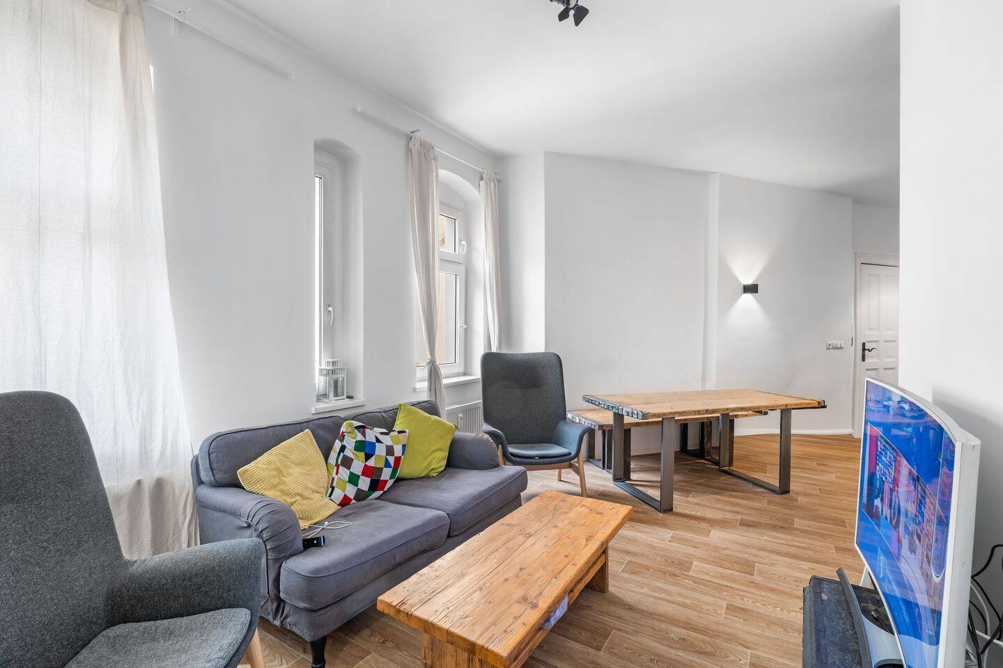 Altbauflair trifft Moderne - wohnen im Herzen von Friedrichshain