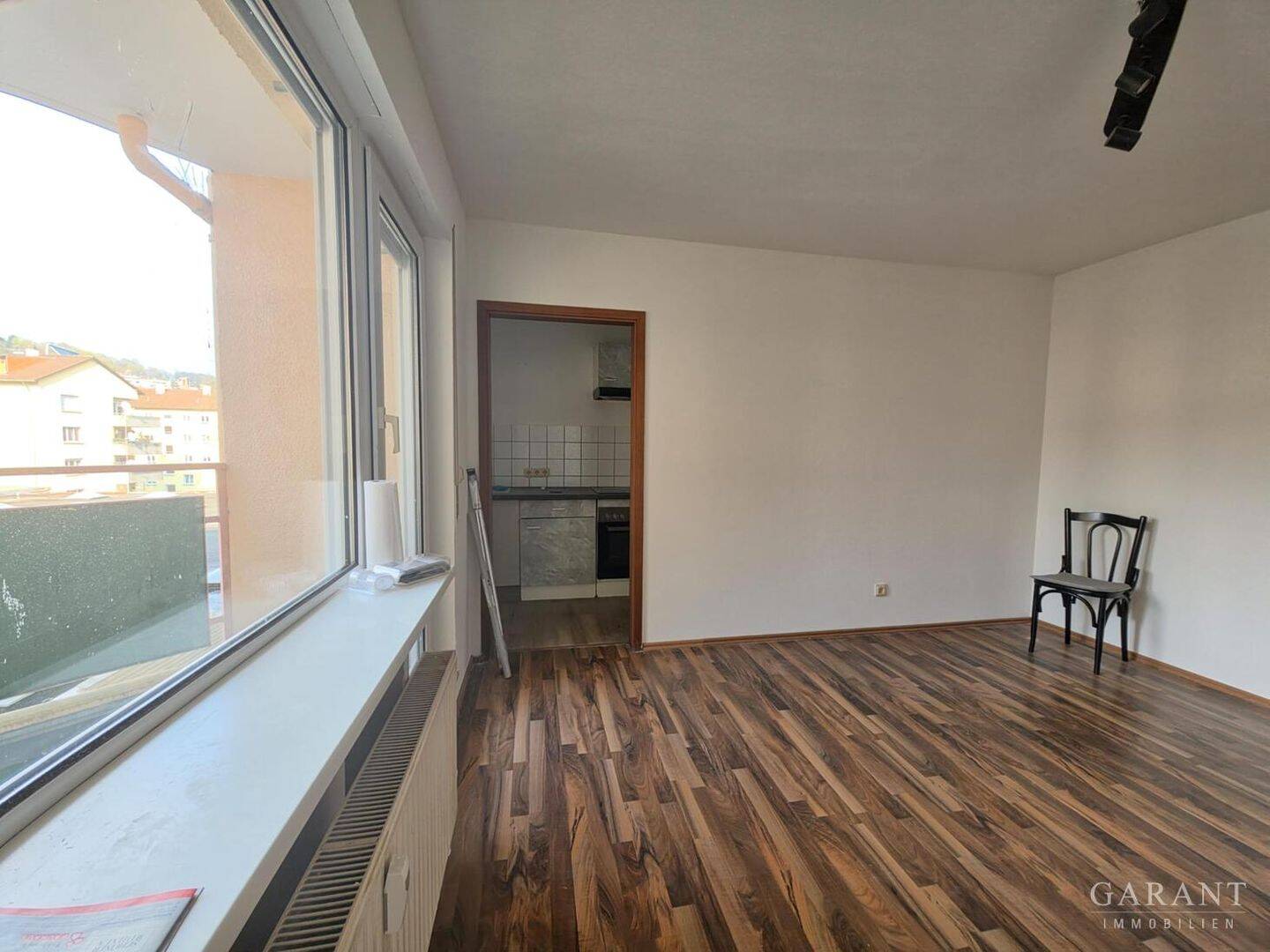 Attraktive 2-Zimmer-Wohnung mit Balkon und Duplex-Stellplatz in zentraler Lage – Pforzheim – Vorschaubild 3