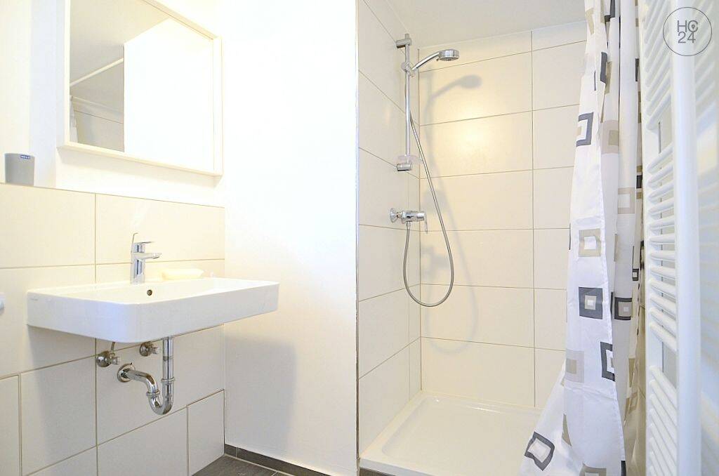 Möblierte 2-Zimmer-Wohnung mit WLAN im Herzen der Innenstadt – Nürnberg – Vorschaubild 4