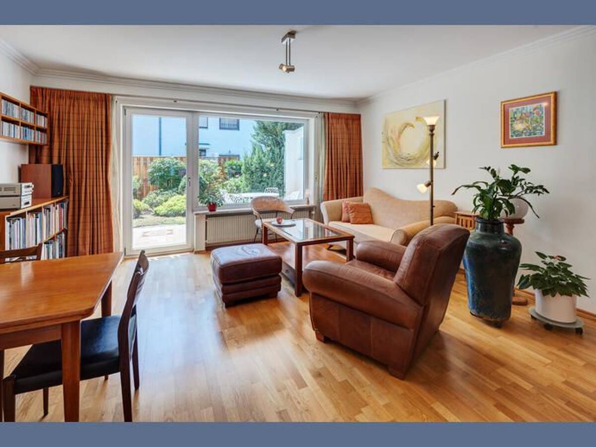 Möbliert: Schönes, möbliertes 4-Zimmer-Reihenhaus – 81549 München – Bild 1 von 9