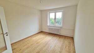 Schöne renovierte Wohnung (3ZiDKB) mit neuem Bad und mit Balkon, Karl-Lehr-Str. 163, Duisburg – 47057 Duisburg – Vorschaubild 6