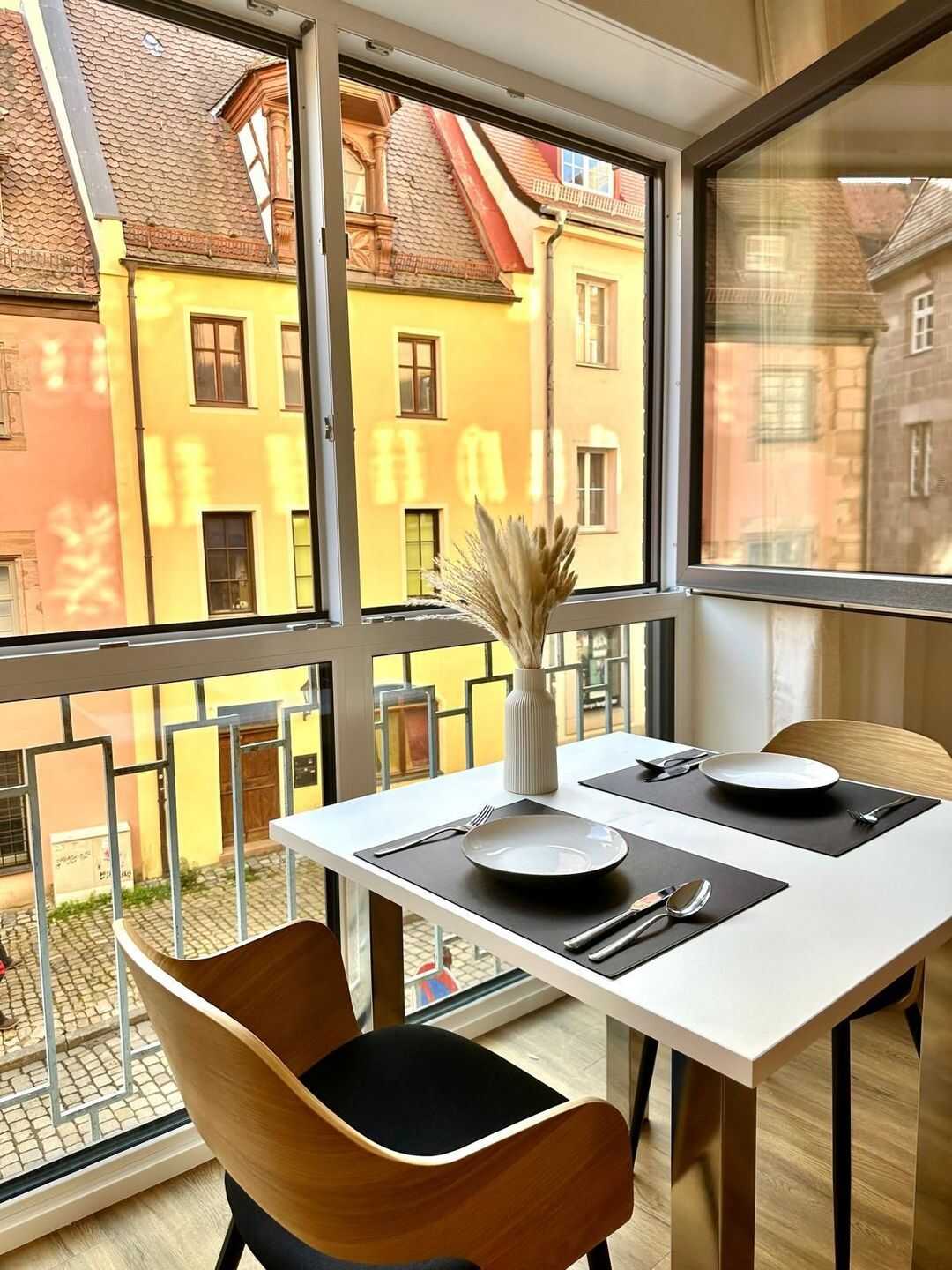 Möblierte 1-Zimmer-Wohnung mit Einbauküche im Herzen von Nürnberg - 2025 saniert – Nürnberg – Vorschaubild 3