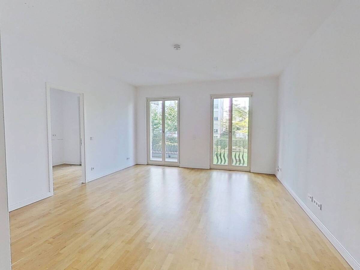 Elegantes Wohnen in Düsseldorf: Großzügige 3-Zimmer-Wohnung mit Balkon, Concierge-Service uvm. – 40549 Düsseldorf – Bild 1 von 9