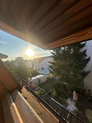 Renoviertes, möbliertes WG-Zimmer in Erlangen Süd - 550 € warm – 91052 Erlangen – Vorschaubild 2