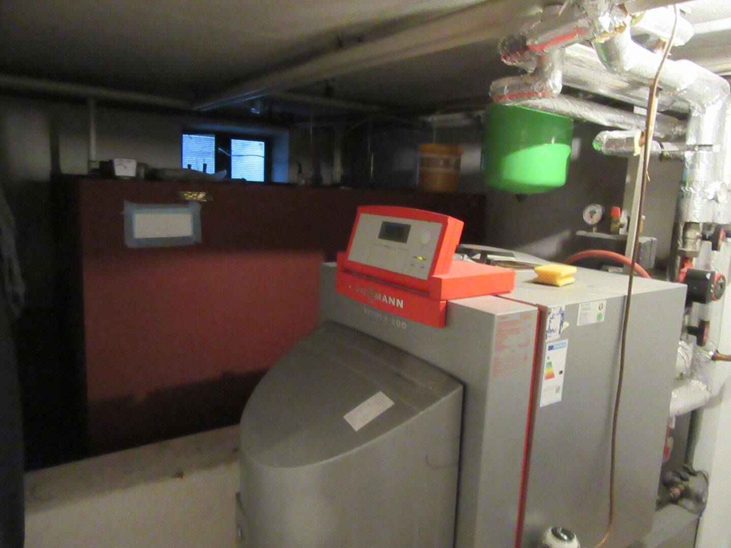 Gepflegtes und gemütliches Reiheneckhaus mit 2 GARAGENGeräumiges Familienhaus mit Terrasse in Nürnberg Herpersdorf – Nürnberg – Vorschaubild 9