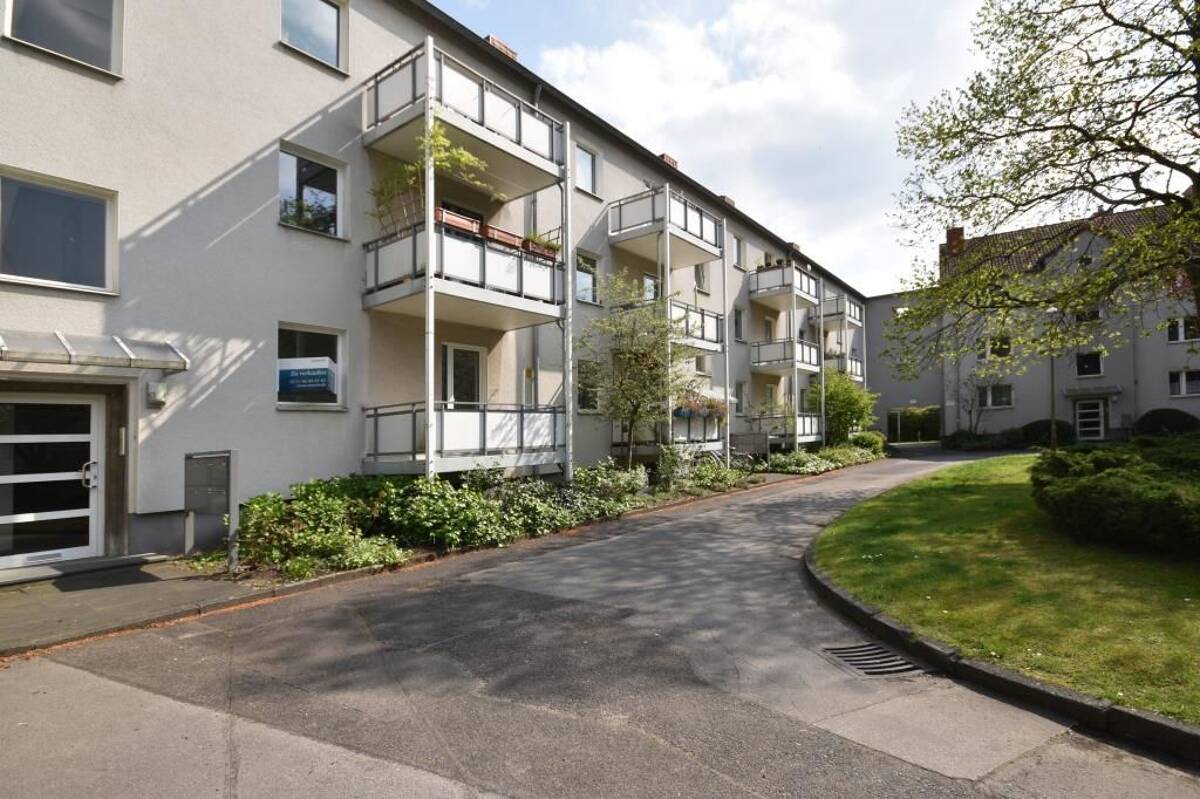 2-Zimmer-Wohnung mit Balkon im 1. OG in D-Holthausen! – 40589 Düsseldorf – Bild 1 von 2