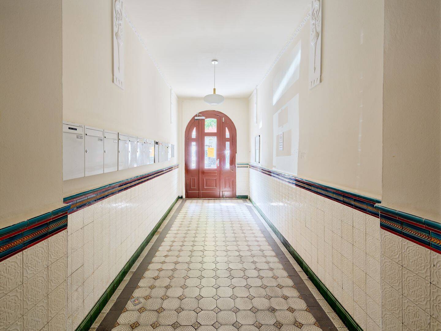 Investition in gefragter Lage: 2-Zimmer-Wohnung mit Balkon nahe Maybachufer – Berlin – Vorschaubild 2
