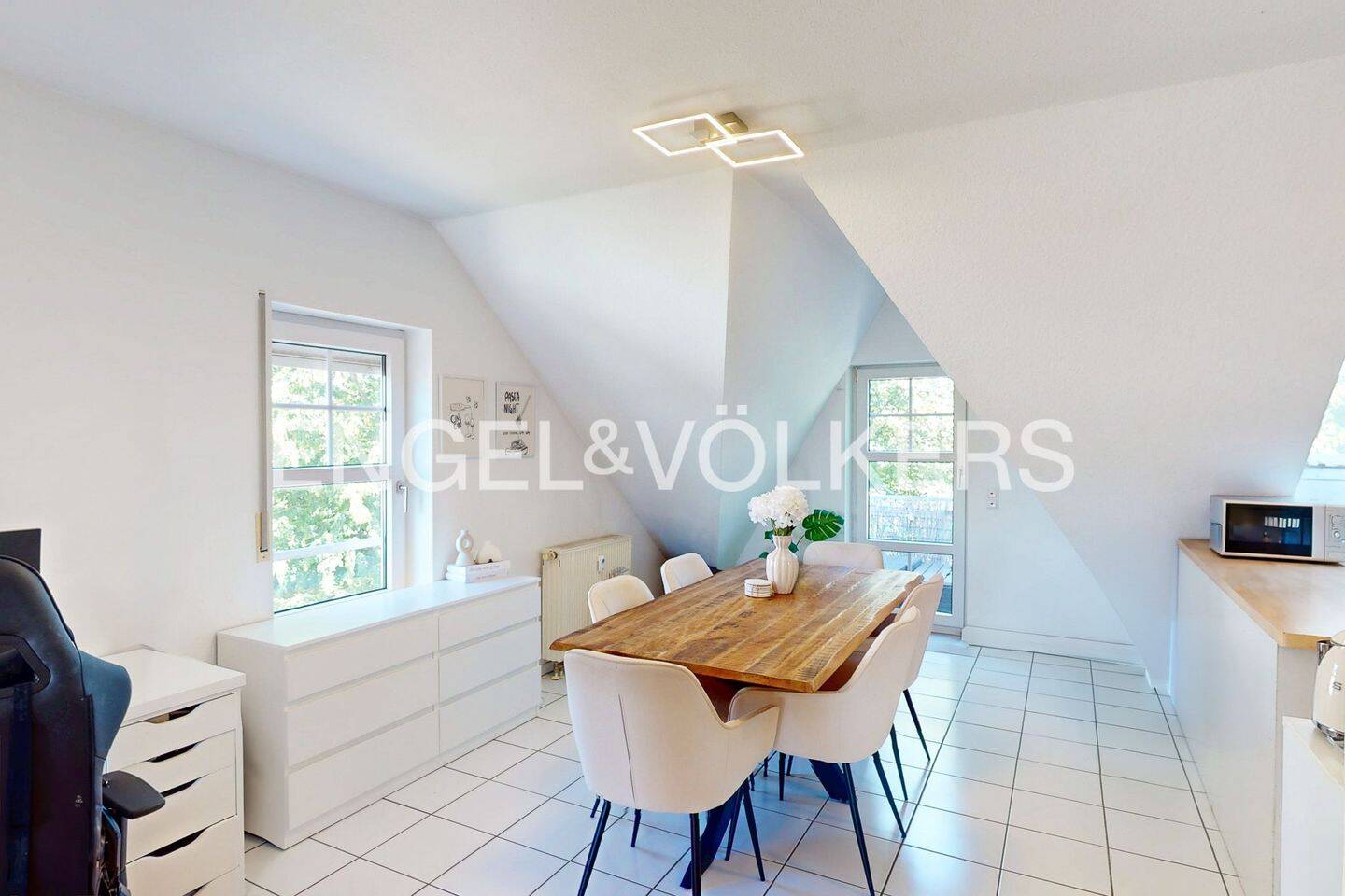 Moderne, lichtdurchflutete Dachgeschosswohnung in Erbenheim! – Wiesbaden – Vorschaubild 6