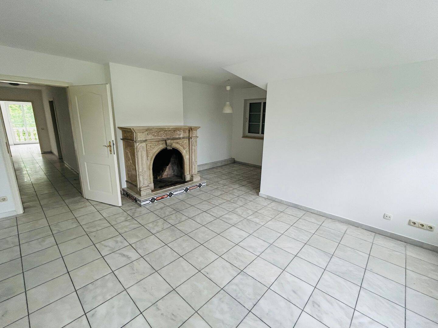 Moderne 3-Zimmer Wohnung mit 2 Balkonen & Garage – Aachen – Vorschaubild 2
