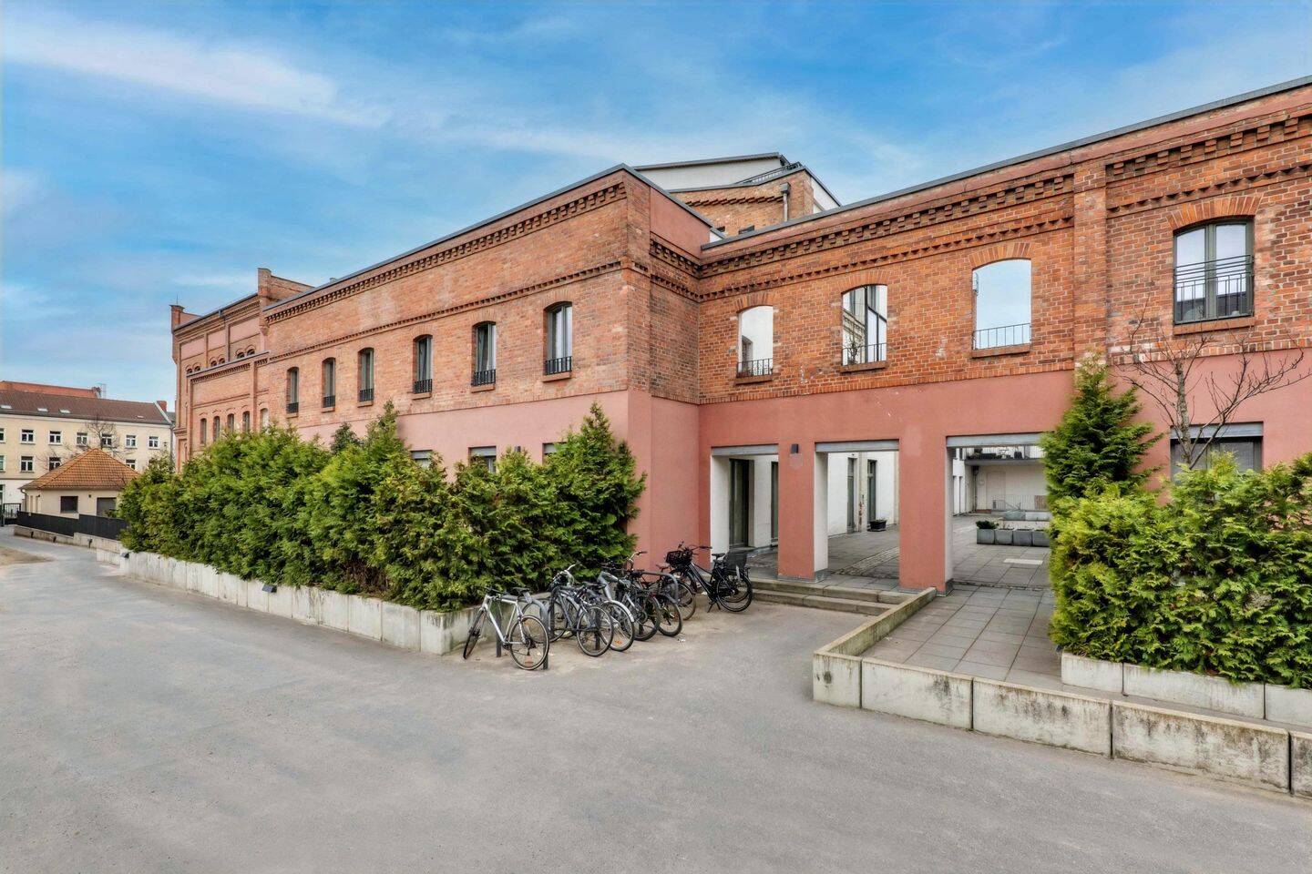 Architektur-Highlight mit dem Weißensee als Hinterhof – Berlin – Vorschaubild 2
