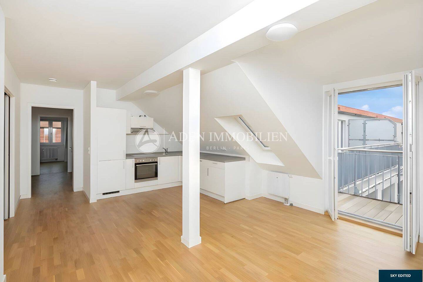 3-Zi. top Zustand - 2021 fertig! EBK, Ost-Balkon & extra Raum! – Berlin – Vorschaubild 2