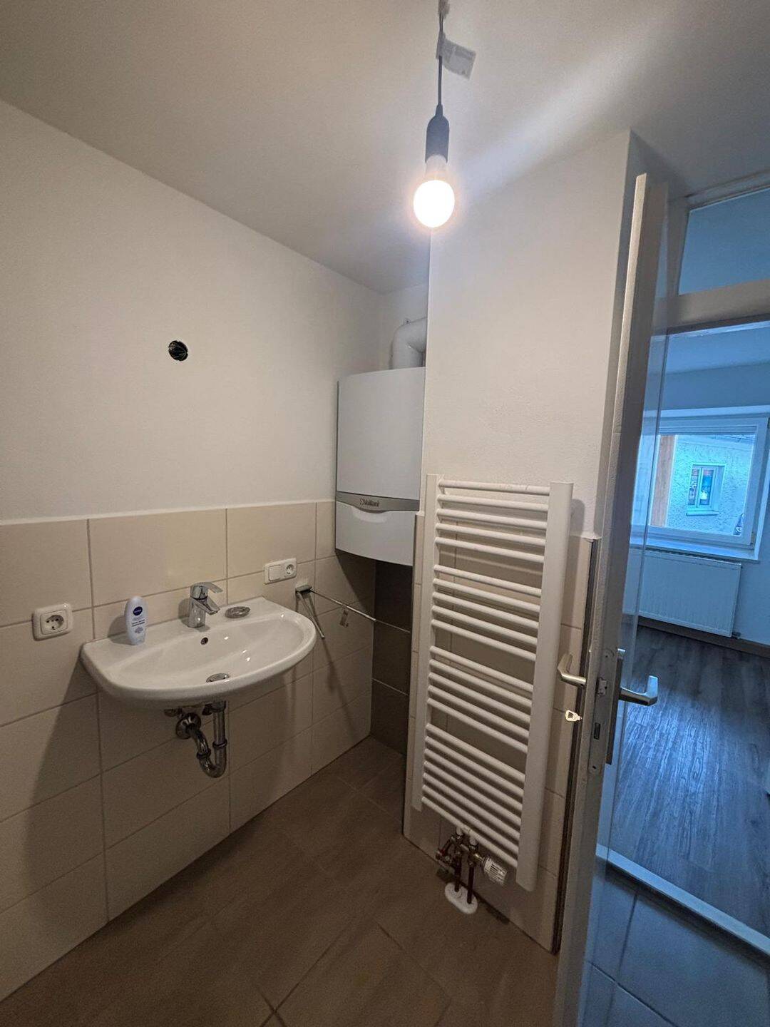 Zu Vermieten! Einfamilienhaus mit Einliegerwohnung inkl. Stellplätze – Roding – Vorschaubild 6