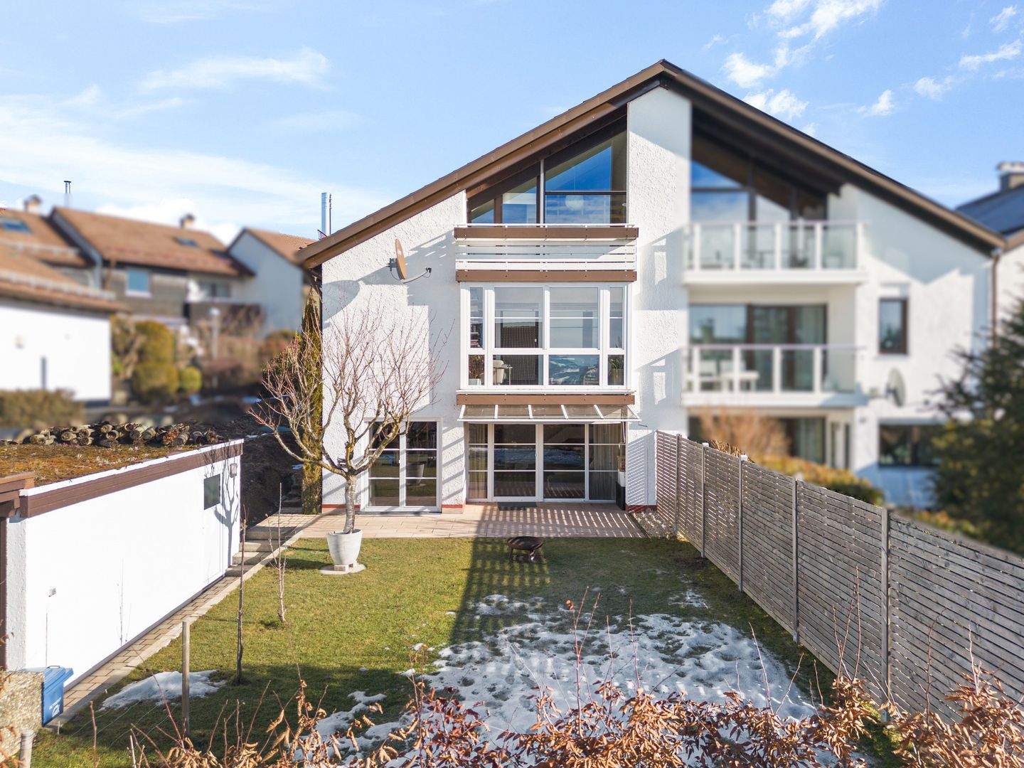 Stilvolle Doppelhaushälfte in ruhiger und sonniger Lage – Kempten (Allgäu) – Bild 1 von 8