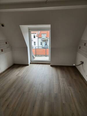 gemütliche 2 Raum Wohnung mit Balkon und Spitzboden – 99092 Erfurt – Vorschaubild 6