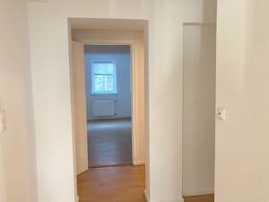 Attraktive 2-Zimmer-Wohung in begehrter Lage der Bremer Neustadt! – 28201 Bremen – Vorschaubild 4