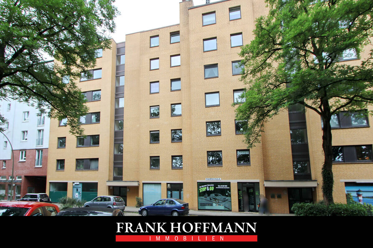 Kapitalanlage in Hamburg-Rissen - Vermietete 3-Zimmer-Wohnung mit Balkon und TG-Stellplatz – 22559 Hamburg – Bild 1 von 4