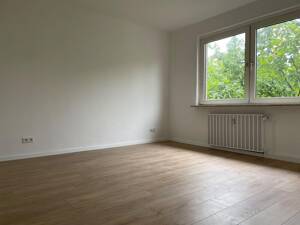 Neu sanierte 2-Zimmer-Wohnung mit Balkon in Oberhausen – 46117 Oberhausen – Vorschaubild 2