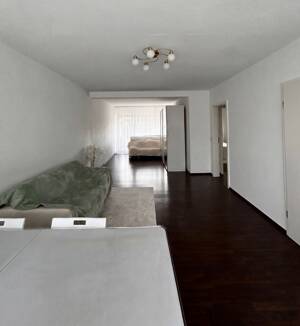 Lichtdurchflutetes 2-Zimmer-Raumwunder im 3. OG: Moderner Schnitt, Traumblick vom Balkon & separater Eingang! – 45143 Essen – Vorschaubild 7