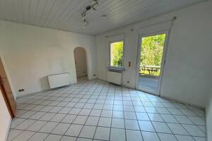 Frankfurt-Zeilsheim! Idylle und Romantik bietet dieses gemütliche Zuhause – 65931 Frankfurt am Main – Vorschaubild 2