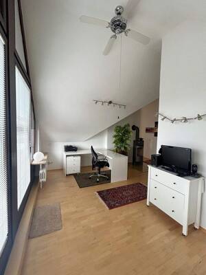 Sonne, Licht & Freiraum – Dachgeschosswohnung mit Charakter – 68239 Mannheim – Vorschaubild 3