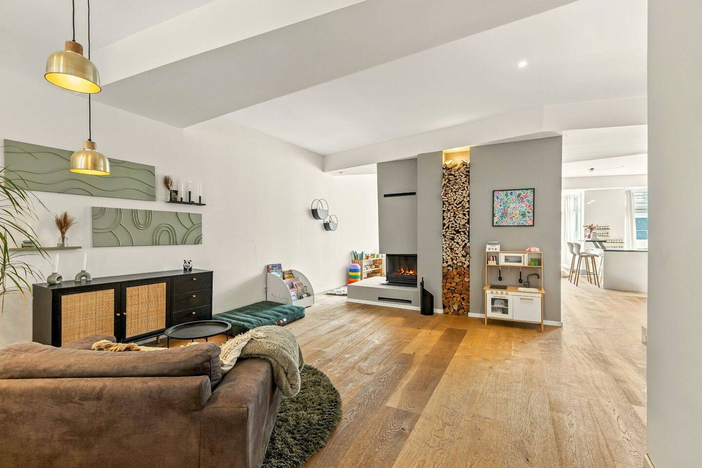 Luxuriöses Wohnen auf zwei Ebenen: Maisonette mit Gartenparadies und eigenem Pool – Hagen – Vorschaubild 4