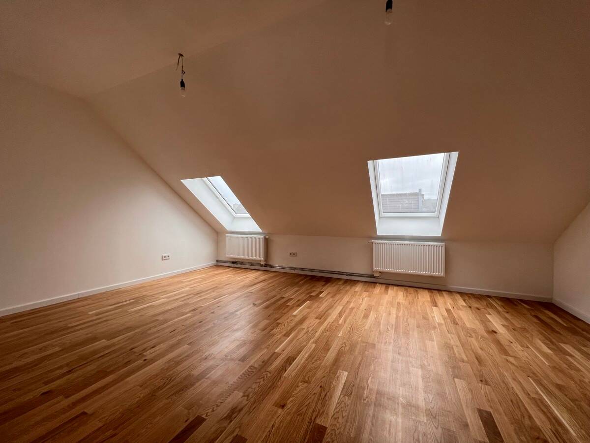 Zweitbezug: PENTHOUSE - 2 Etagen mit ca. 138 m² - 4-Zi, TERRASSE, 2 Bäder, TG, LUXUS per SOFORT – Berlin – Vorschaubild 2