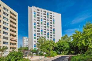 3 Zimmer Wohnung mit schöner Aussicht! Vermietbar ab 20.08.2026! – 1239 Dresden – Vorschaubild 1