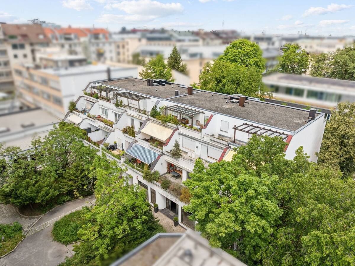 Großzügige 3- bis 4-Zimmer-Terrassenwohnung in Bestlage München-Maxvorstadt – 80333 München – Bild 1 von 9