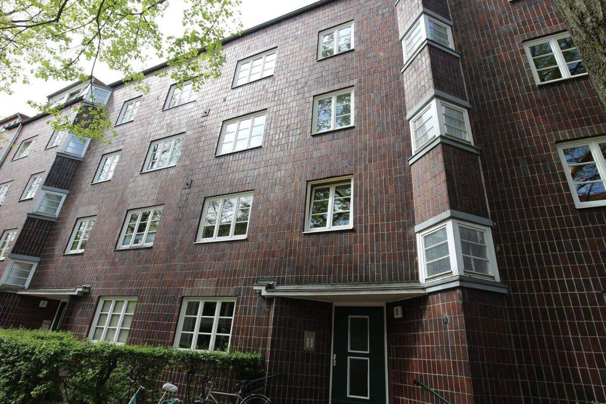 Wohnung in sehr zentraler und urbaner Lage - vermietet – 22307 Hamburg – Bild 1 von 7
