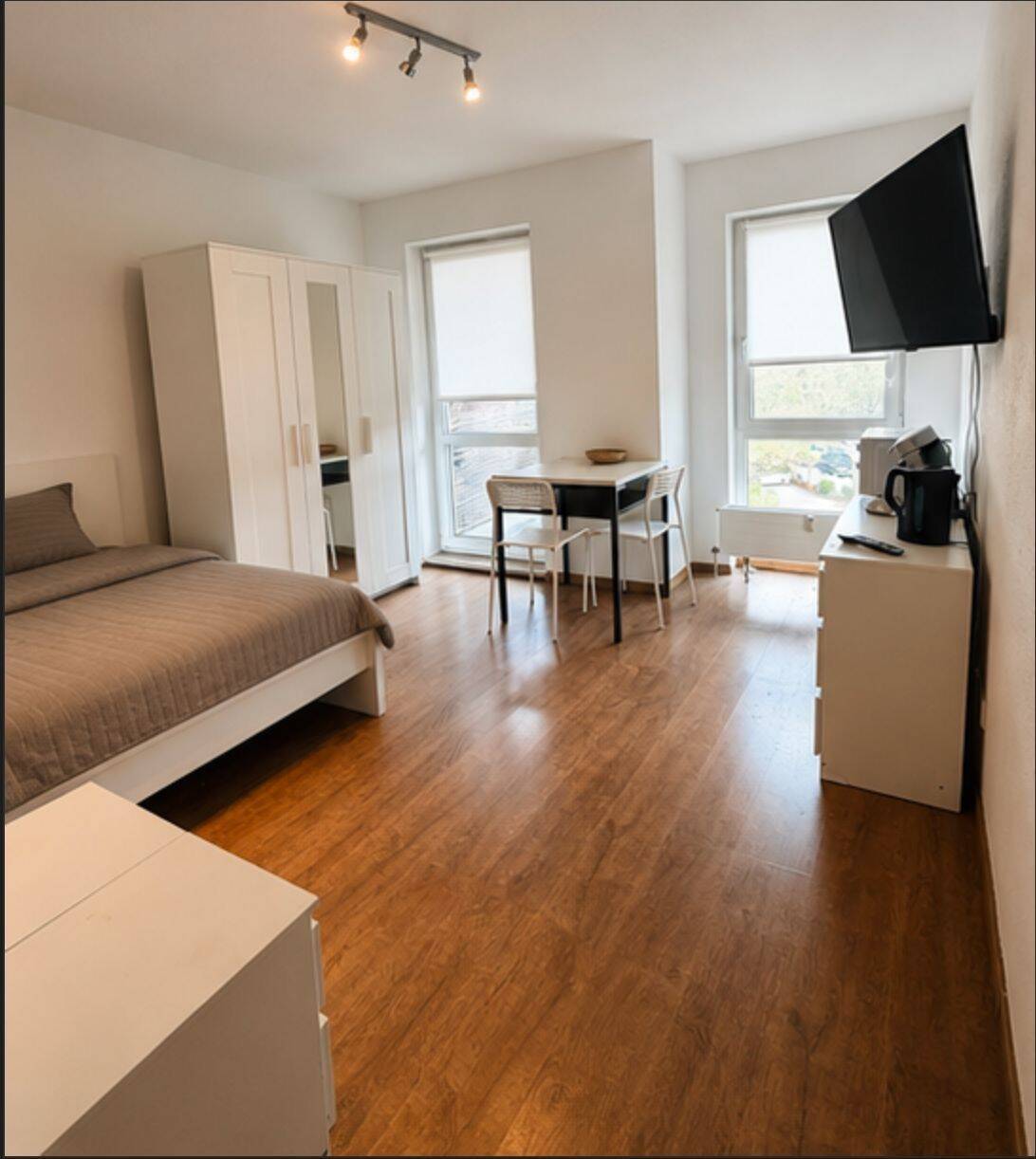 1-Zimmer-Apartment mit Balkon, 3. OG, Aufzug – Fürth Südstadt, U-Bahn 300 m, Kapitalanlage – Fürth – Vorschaubild 2