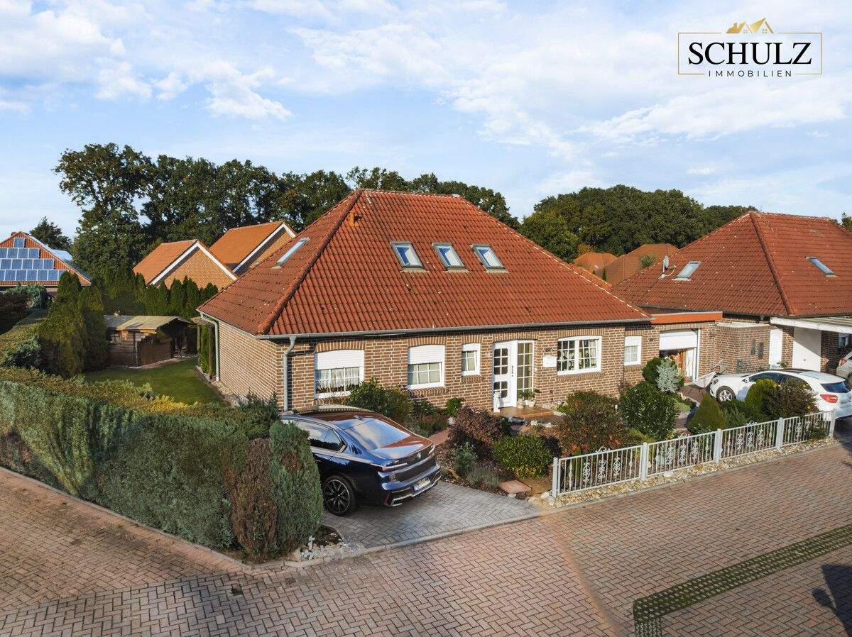 !Reserviert! Ihr neues Investment: Einfamilienhaus mit viel Platz, modernem Komfort. – Vrees – Bild 1 von 9