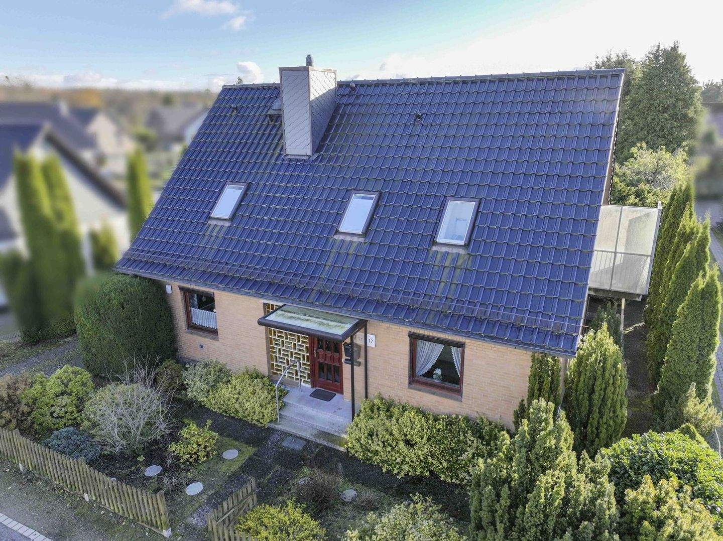 Einfamilienhaus mit Einliegerwohnung und weiterem Baugrundstück in 22946 Trittau – Trittau – Vorschaubild 3