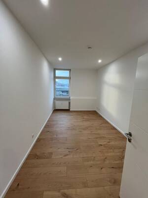 Großzügige 5 Zimmer-Wohnung in Koblenz mit zwei Bädern! – 56068 Koblenz – Vorschaubild 8