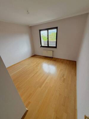 ER-ZENTRUM (OST) - Sonnige 3-Zimmer-ETW mit West-Loggia & unverbaubarem Ausblick – 91052 Erlangen – Vorschaubild 6