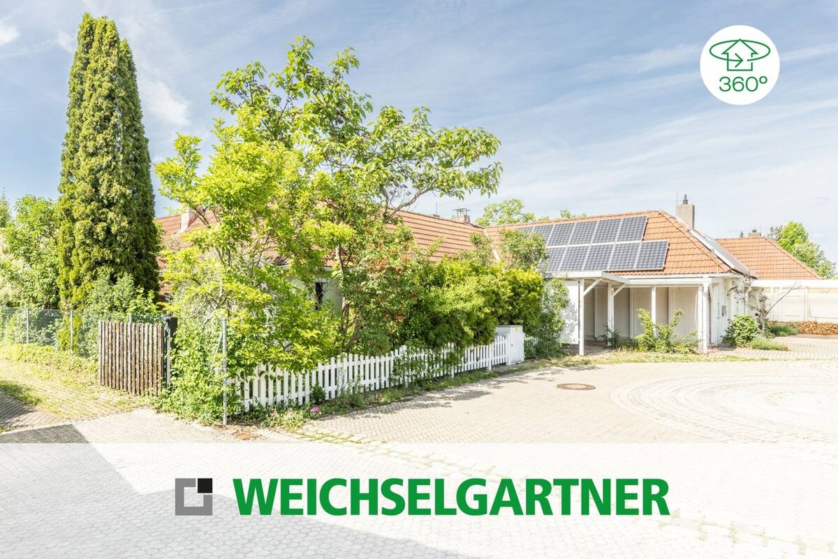 Besonderheit: Charmanter Atrium-Bungalow am Ende einer ruhigen Anliegerstraße – 85551 Kirchheim bei München – Bild 1 von 9