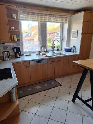 Helle 3-Zimmer-Wohnung in ruhigem Zweifamilienhaus – Balkon, Einbauküche & Stellplätze inklusive – 21398 Neetze – Vorschaubild 4