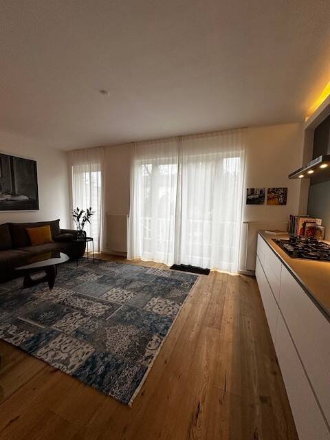 Modernes Einfamilienhaus mit Terrasse und privatem Gartenanteil in Berlin-Westend – Berlin – Vorschaubild 9
