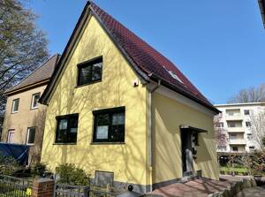 Randlage Bremer Neustadt - modernisiertes Haus mit Sonnenterrassen! – 28201 Bremen – Vorschaubild 2