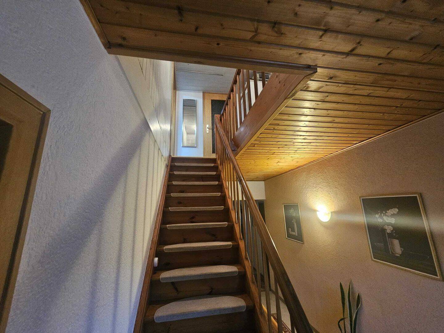 Ihr neues Zuhause in Sugenheim - Großzügig, modernisiert und bezugsfrei ab Dezember – Sugenheim – Bild 1 von 9
