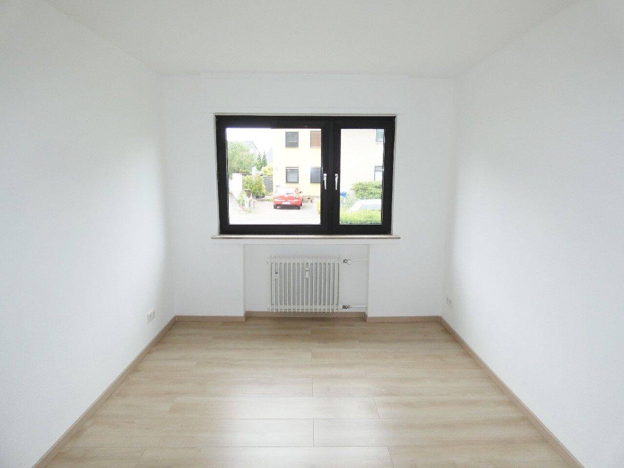 Helle und renovierte 2-Zimmer-Erdgeschoss-Wohnung mit Terrasse in ruhiger Lage! – Leverkusen – Vorschaubild 7