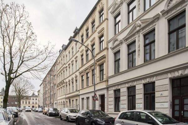 Mehrfamilienhaus in 51105 Köln mit 410 m² kaufen