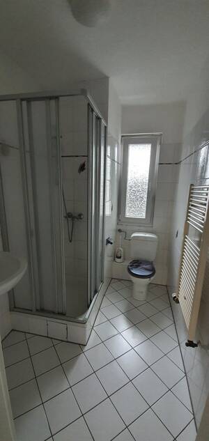 Attraktive 2-Zimmer-Wohnung mit Einbauküche in zentraler Lage von Dortmund-Aplerbeck – 44287 Dortmund – Vorschaubild 2