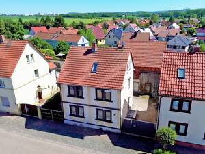 Viel Platz für die ganze Familie - Saniertes Einfamilienhaus in Remstädt mit Garten, Terrasse und Scheune – 99869 Remstädt – Vorschaubild 1