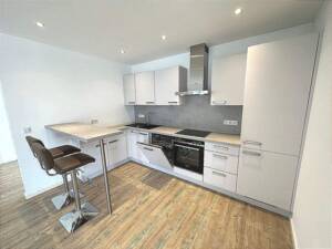 Trier-Zentrum-Viehmarkt / 2 Zimmer-Wohnung / Einbauküche / Fußbodenheizung / Balkon / Aufzug / Fitnessstudio – 54290 Trier – Vorschaubild 7