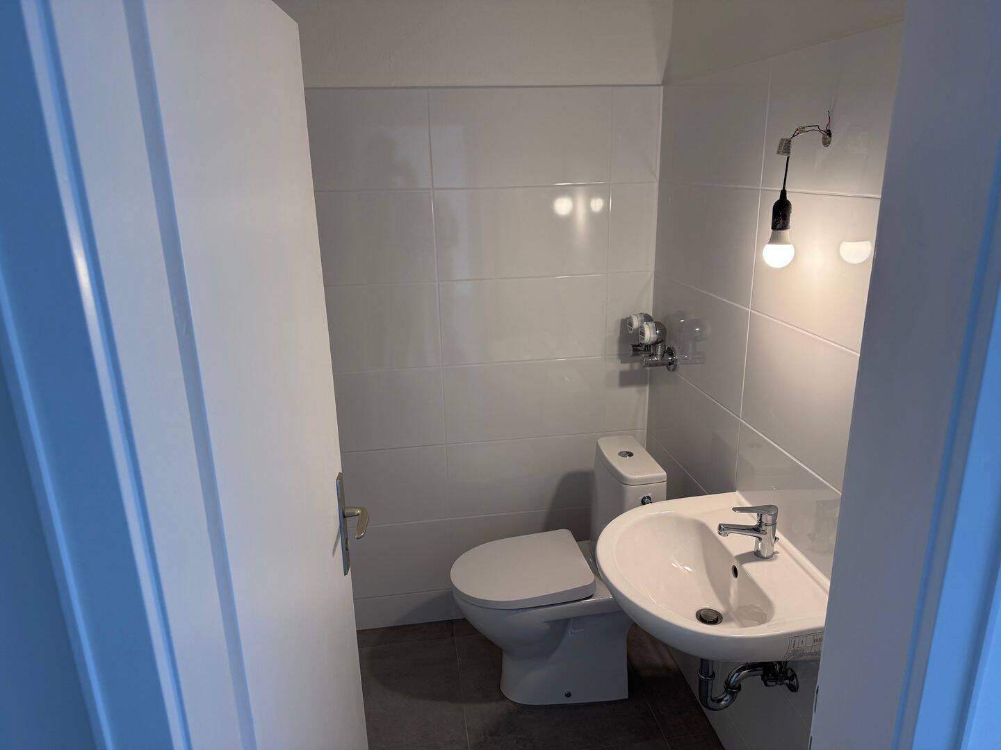 Sonnige 2-Zi.-Wohnung mit Balkon und Aufzug in München-Trudering – München – Vorschaubild 7